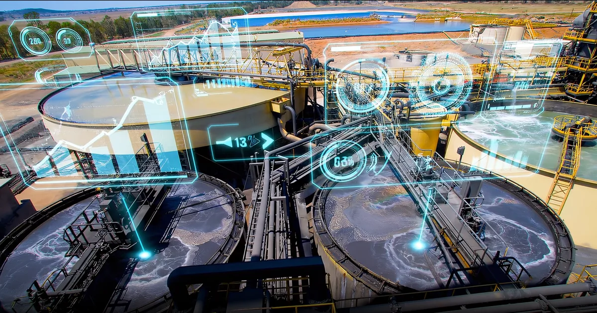 Planta de flotación de oro con celdas de espesamiento y circuitos de procesamiento mineral donde la IA prescriptiva optimiza la recuperación en tiempo real